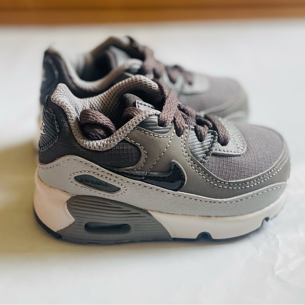 Air max 90 infants new in original box